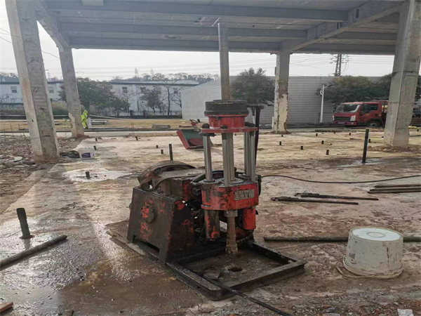 东升镇袖阀管小导管注浆加固施工工艺